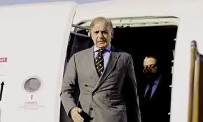 امیر قطر کی دعوت پر وزیراعظم شہباز شریف 2 روزہ سرکاری دورے پر دوحہ پہنچ گئے