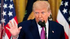 پاکستان افغانستان کے ساتھ اچھا کر رہا ہے، مداخلت نہیں کروں گا: امریکی صدر