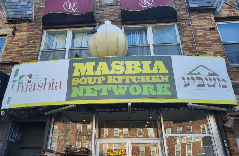 Community First Republicans Volunteer at Brooklyn Food Drive Ahead of Passover