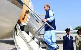 وزیراعظم مختصر دورے پر سعودی عرب روانہ، سعودی ولی عہد سےملاقات میں خطےکی صورتحال پر تبادلہ خیال ہوگا