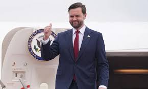 جے ڈی وینس اسلام آباد مذاکرات میں شرکت کے بعد واپس امریکا پہنچ گئے