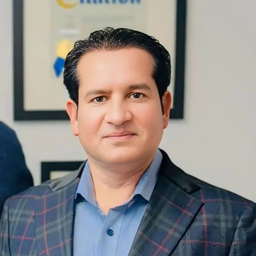 صفدر ہمایوں قریشی: پاکستانی امریکن کمیونٹی کی خدمت، سیاست اور کاروبار کا نمایاں سفر
